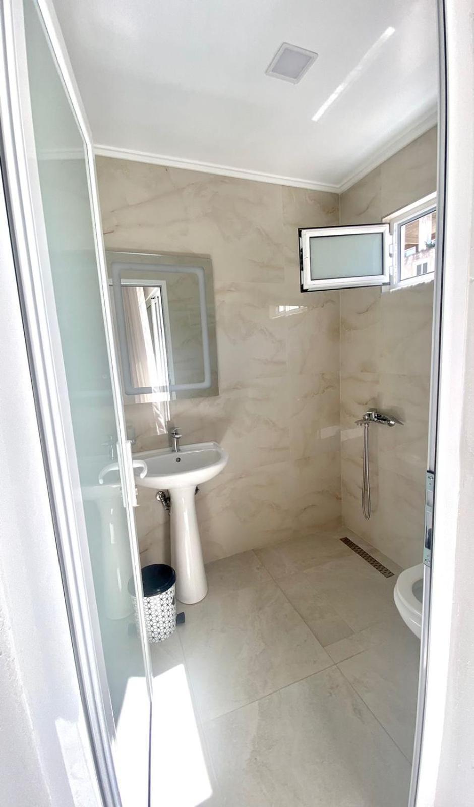 Vila Kleopatra Sarandë Buitenkant foto