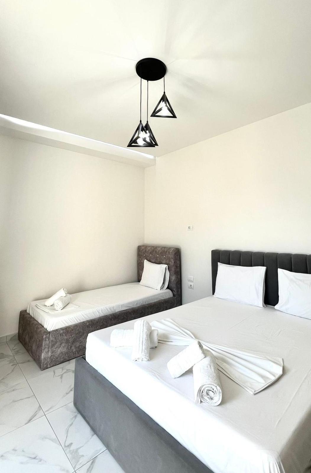 Vila Kleopatra Sarandë Buitenkant foto