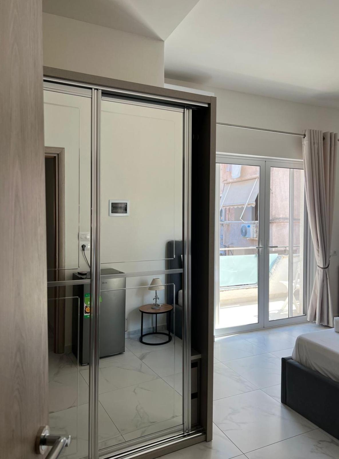 Vila Kleopatra Sarandë Buitenkant foto